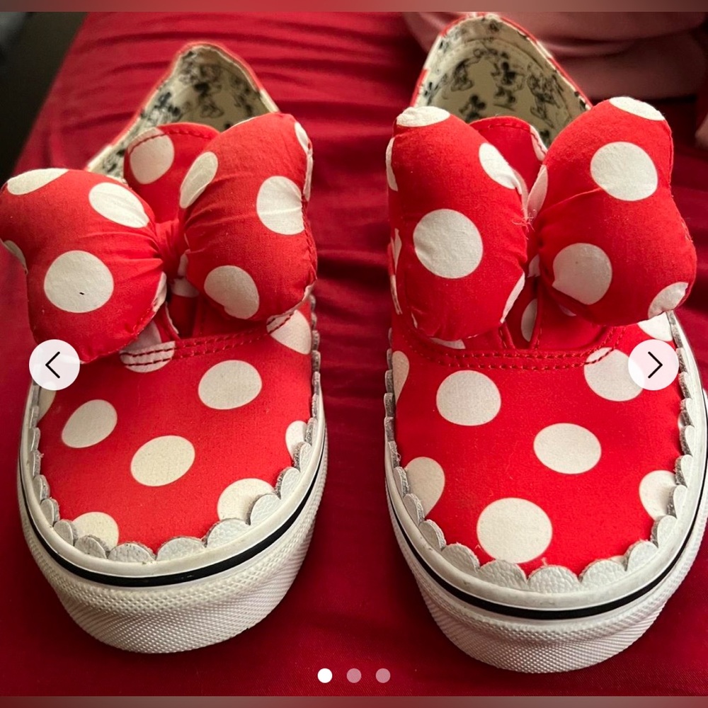 Disney Minnie Mouse Vans, Brand New ❤️